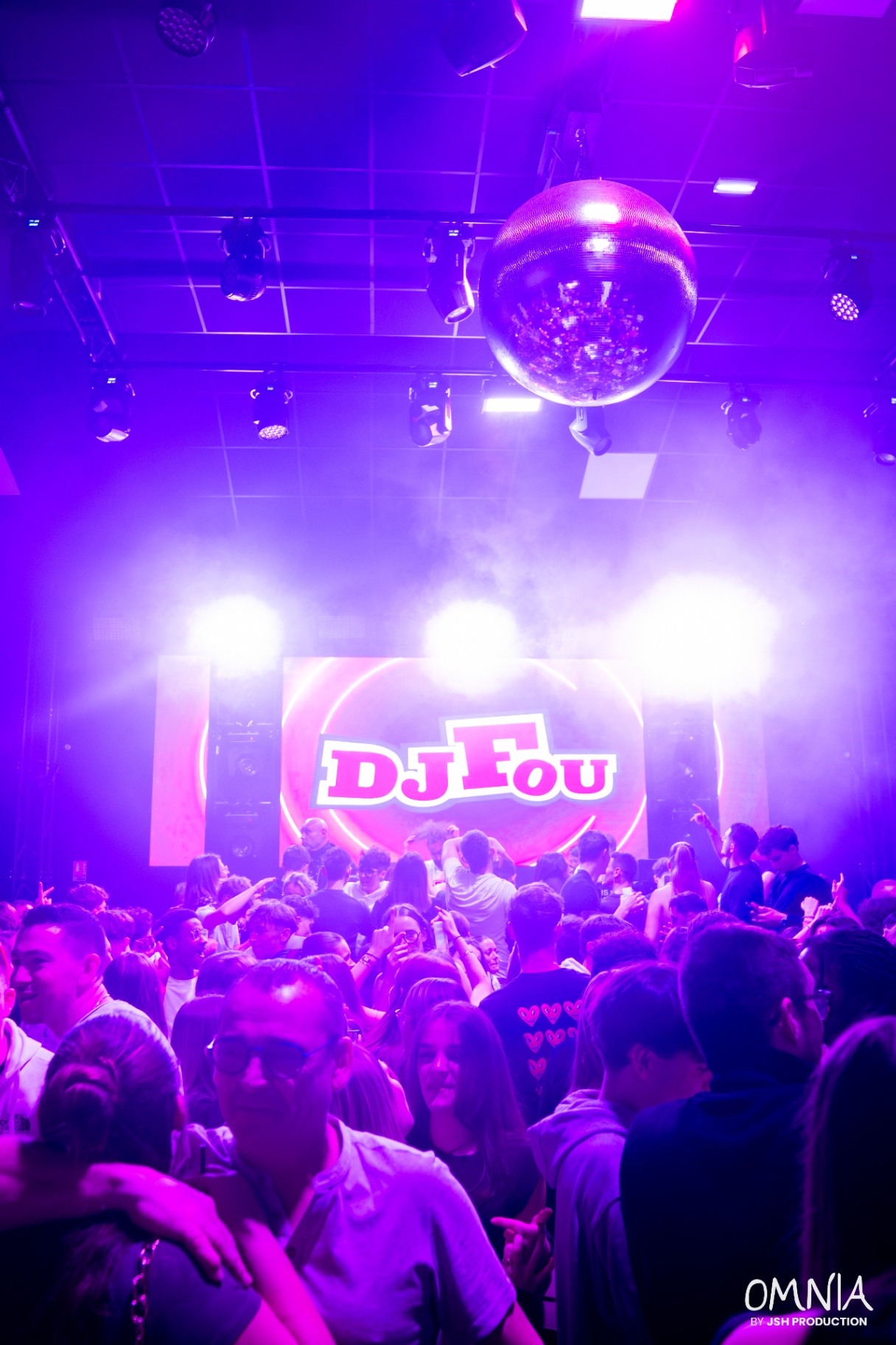 DJ FOU