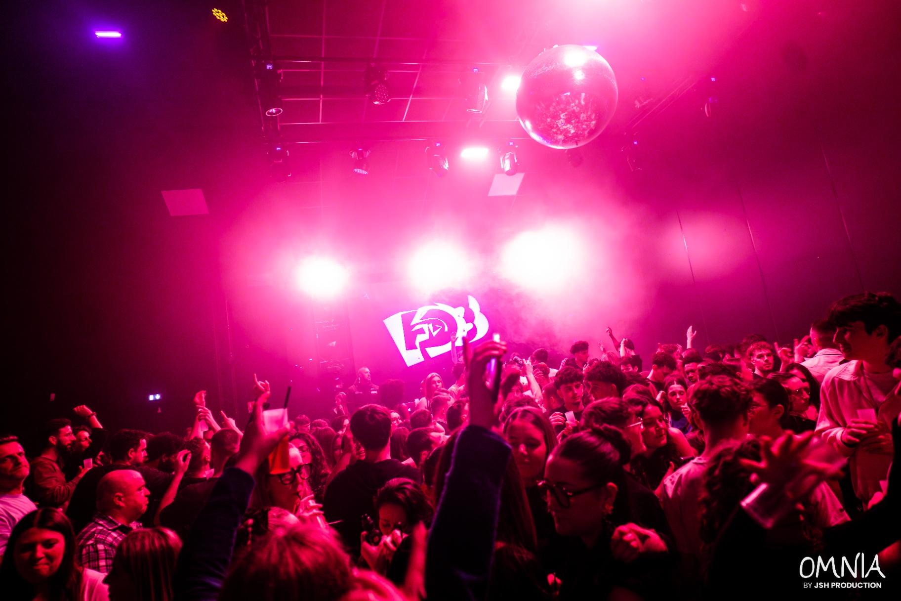 Pink Crowd